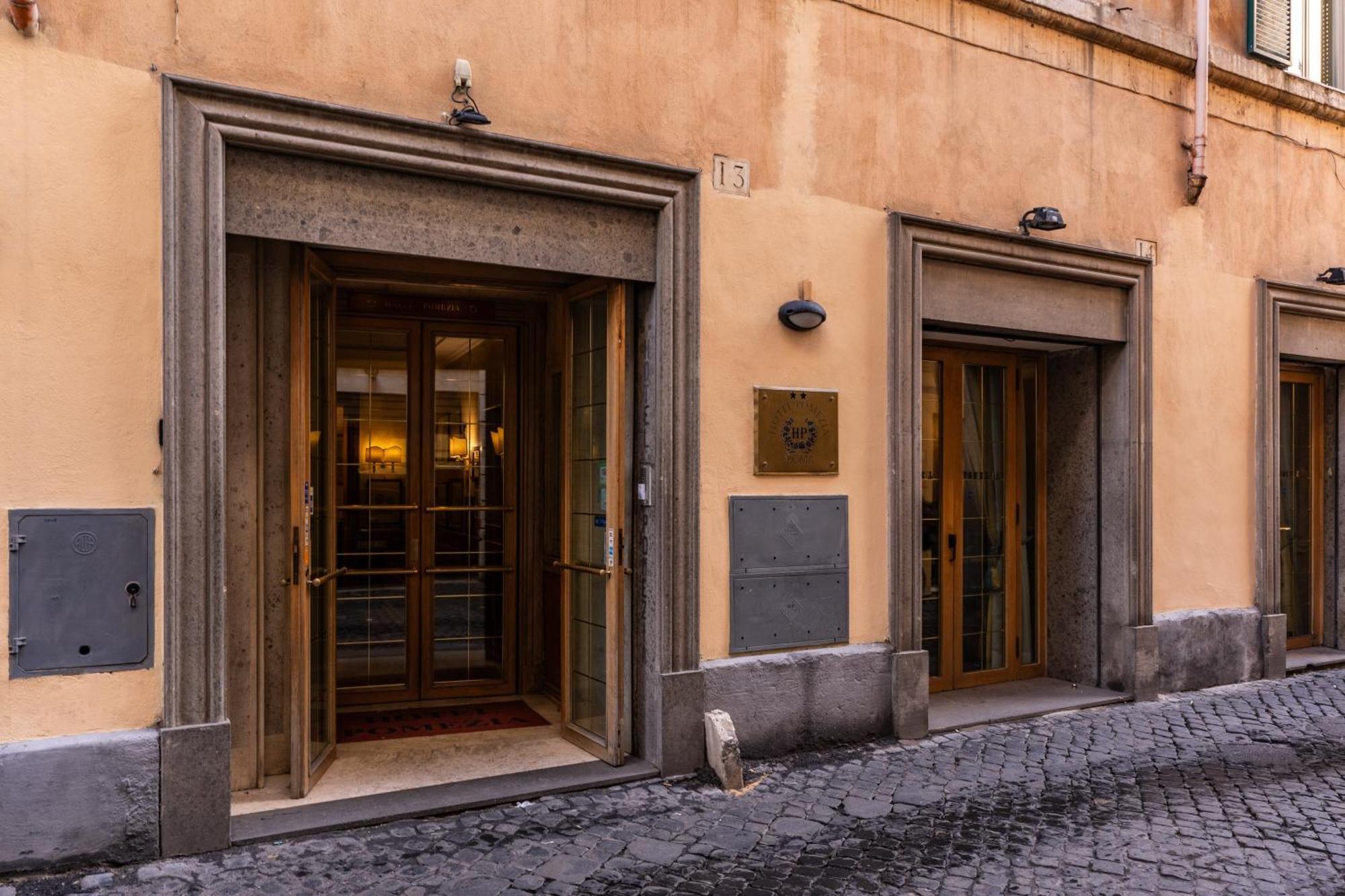 Hotel Pomezia — Photos 1